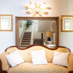 divano interni villa affitto toscana